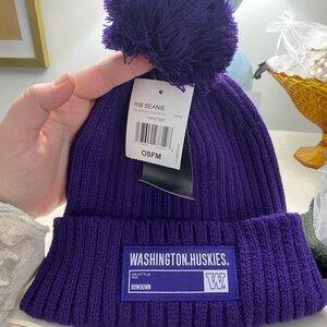 NWT Purple Washington Huskies Rib Pom Beanie
